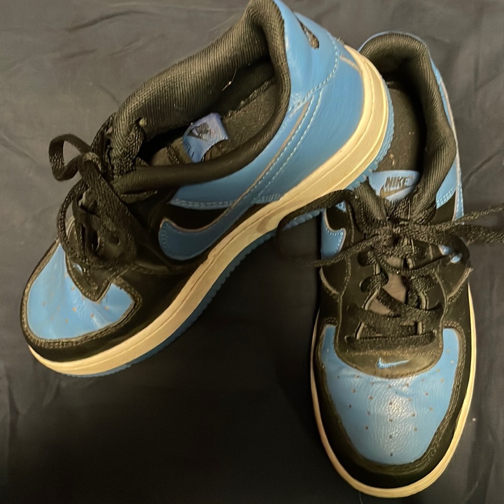 Boy youth Nike Air Force ones, size 2.5
